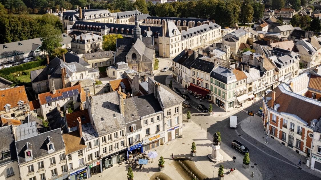 Vue aérienne des toits du centre de Villers-Cotterêts